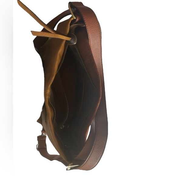 NWT 2 BAGS by SONDRA ROBERTS Convertible Hobo Backpack & Removable Clutch Insert - Picture 4 of 12